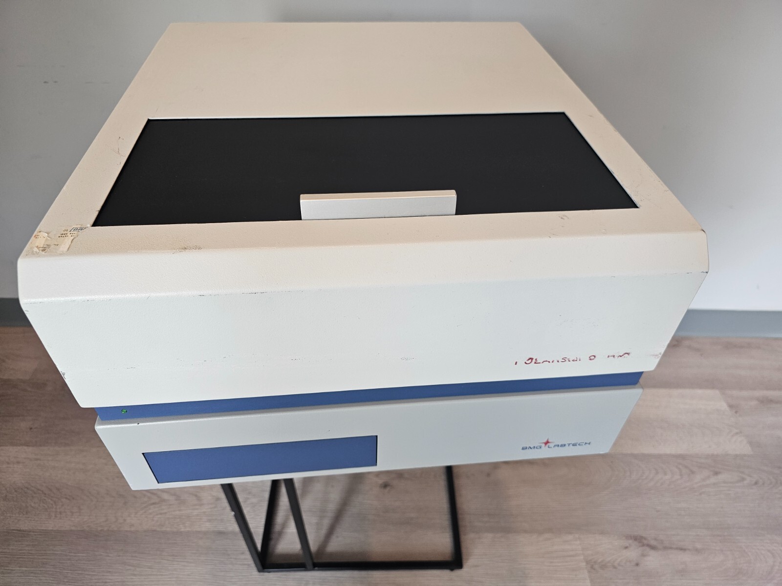 BMG LABTECH FLUOstar OPTIMA MICROPLATE READER G2U