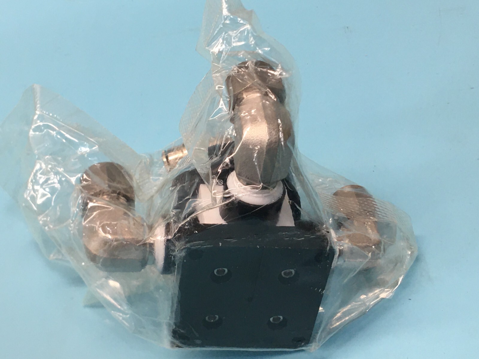 ENTEGRIS 864-13404-0 3-WAY VALVE, M219411, COHN2652, 167075
