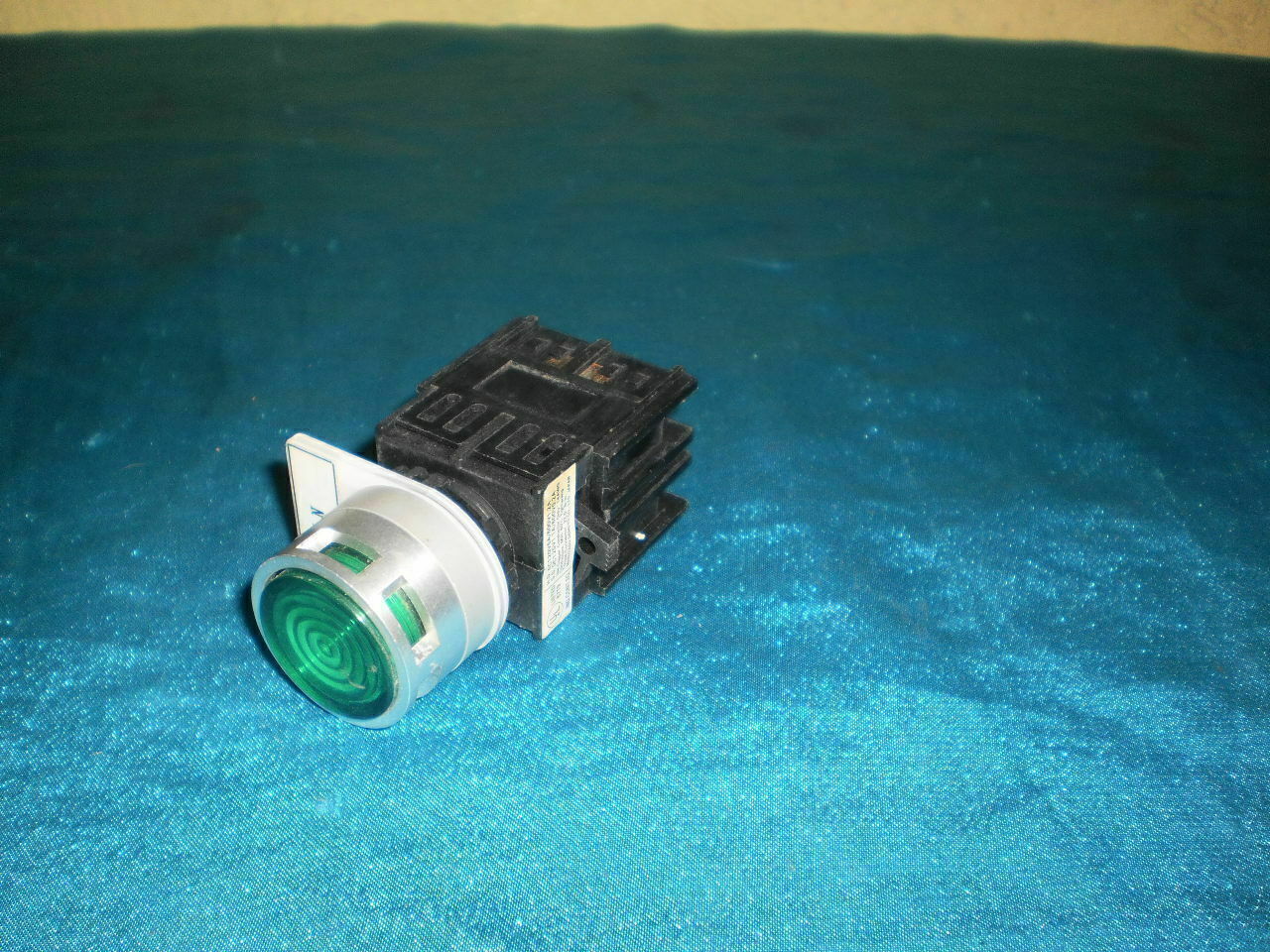 Maruyasu HFG22-100-10G HFG2210010G Push Button