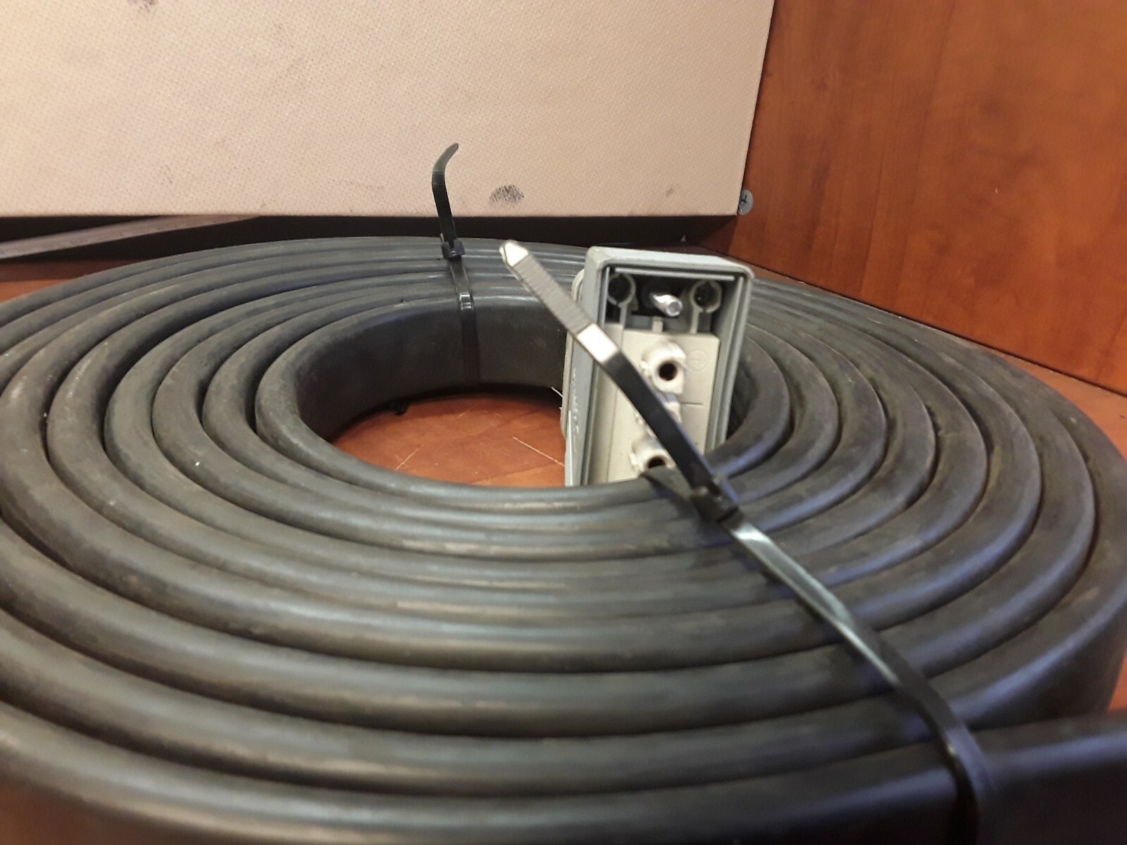 Phoenix Contact LL41103 Festoon Cable 03260FT