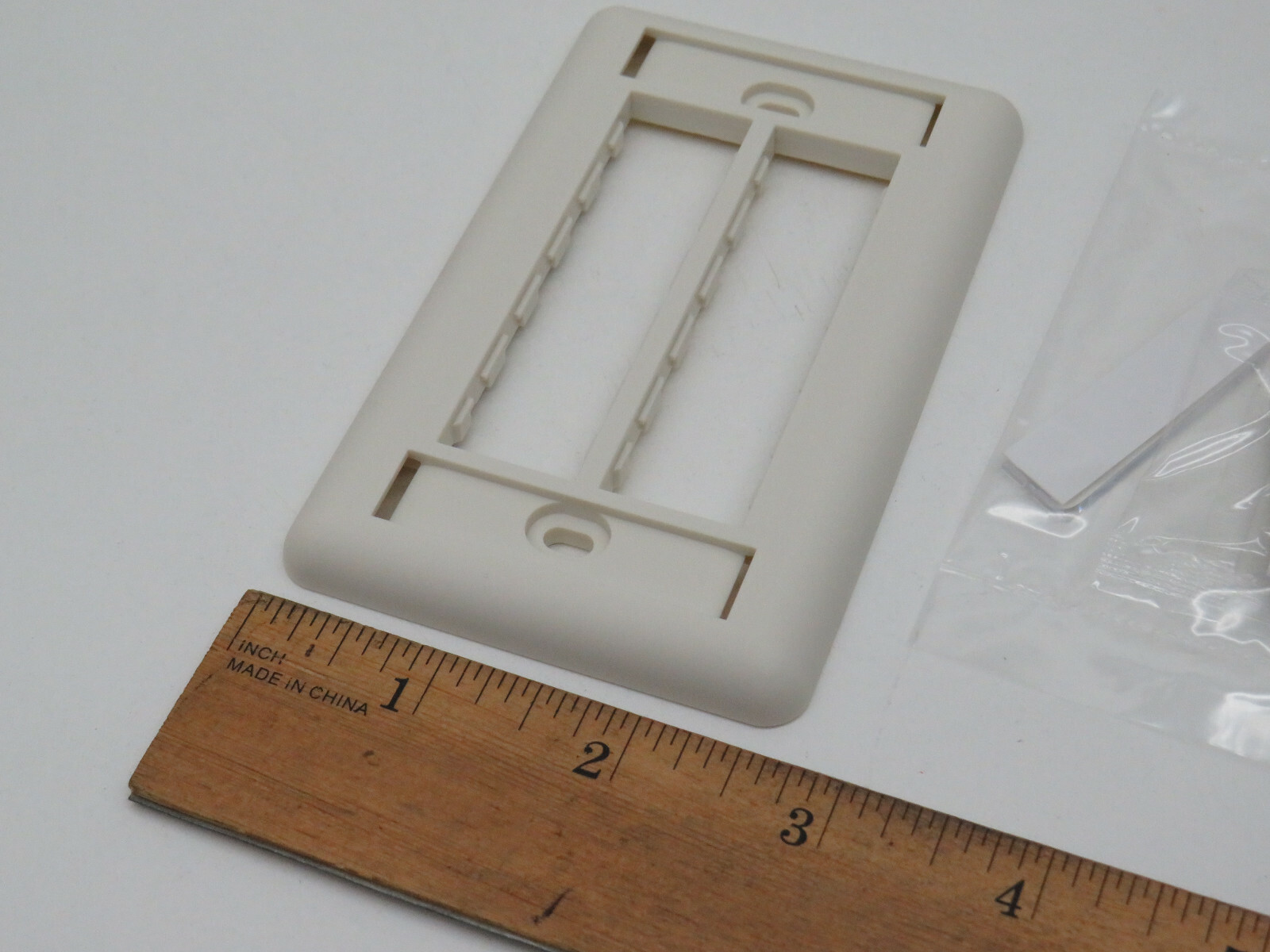 (10-Pack) Ortronics OR-40300545 Trac Jack Faceplate 1-Gang 6-Port Fog White