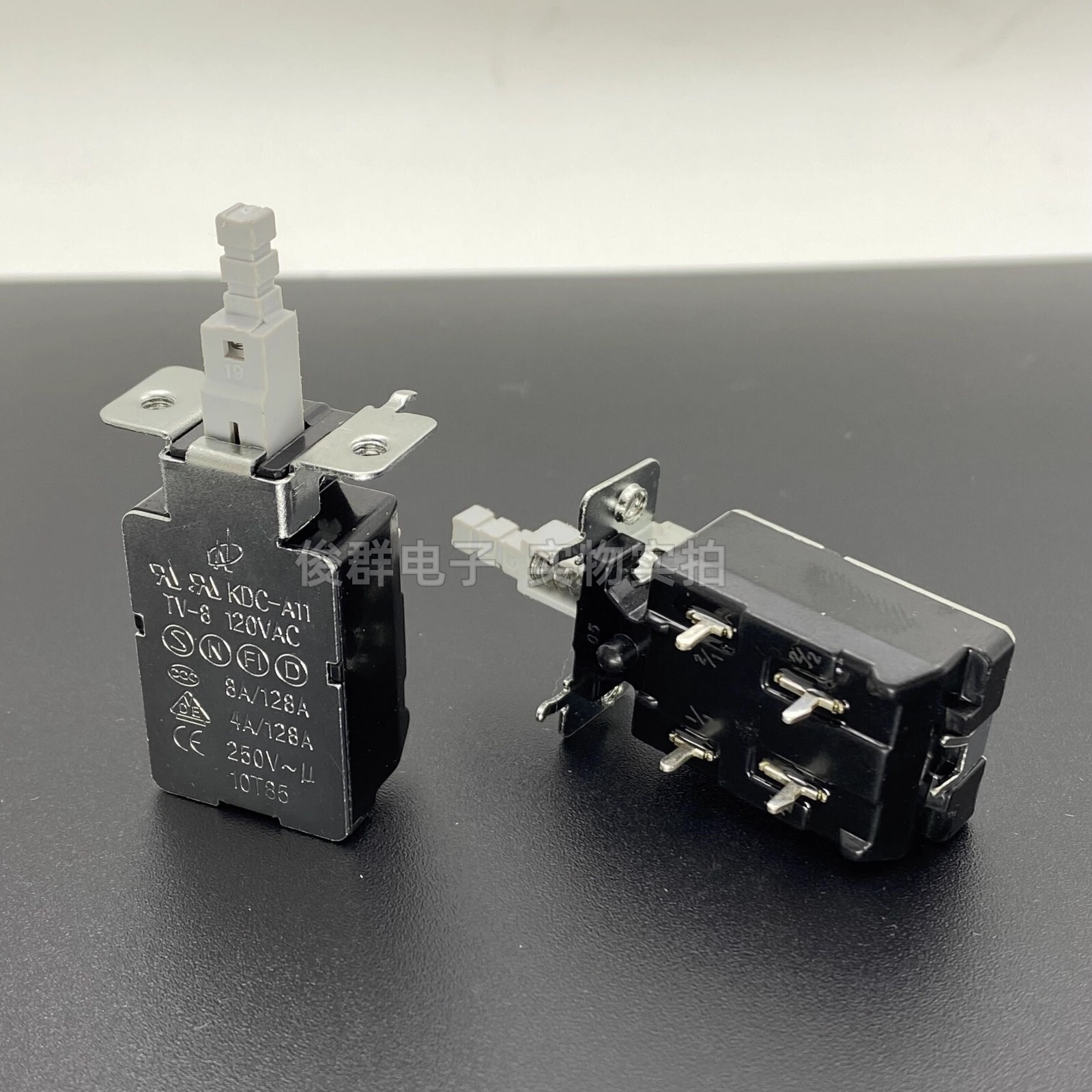 Pushbutton Switch 4 Pins ON-OFF Maintained KDC-A11 TV8 120VAC 250VAC