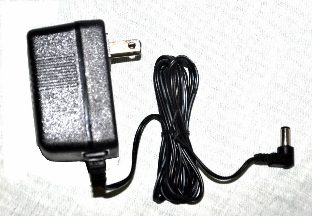AC/DC Adapter 9VDC 500mA for digital indicators