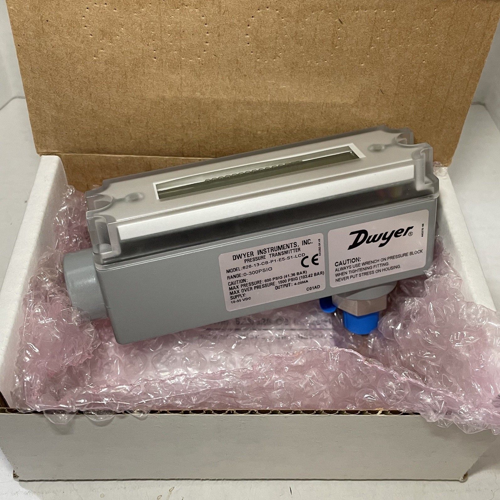 DWYER 626-13-CB-P1-E5-S1-LCD NEW IN BOX Pressure Transmitter