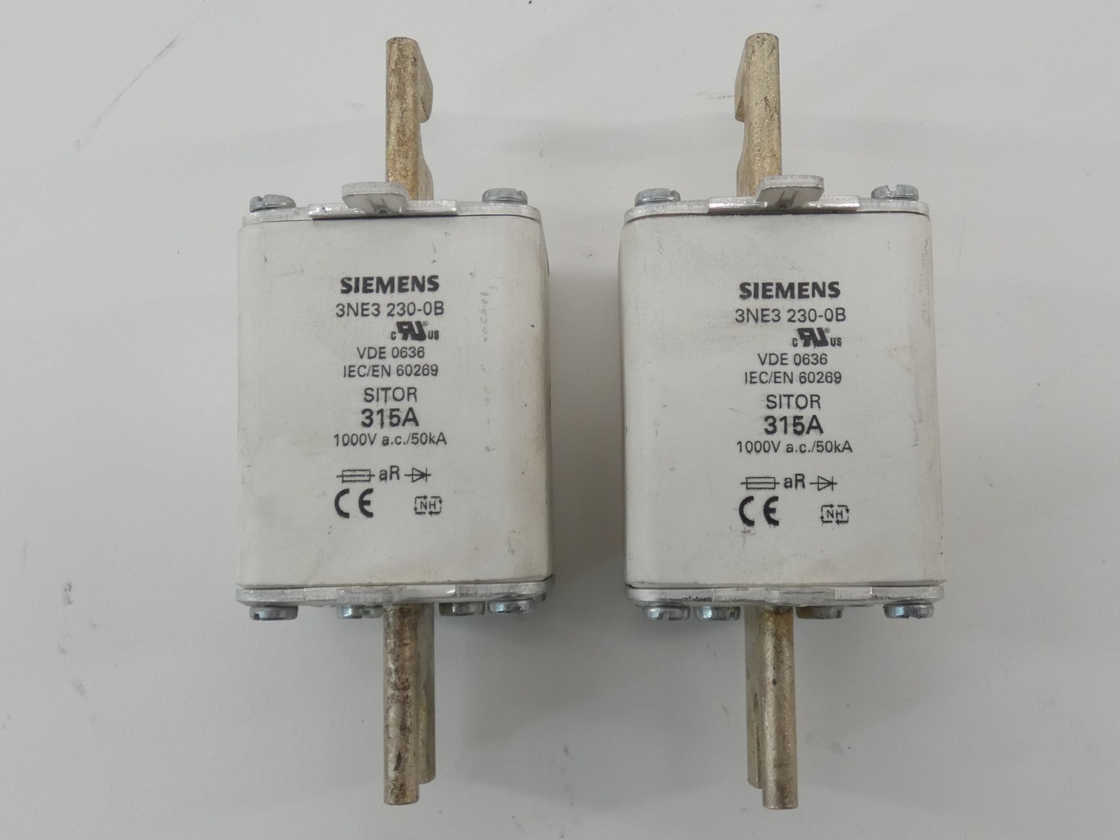 *Lot of 2* Siemens 3NE3 230-0B Fuse-Links Sitor 315A 1000V