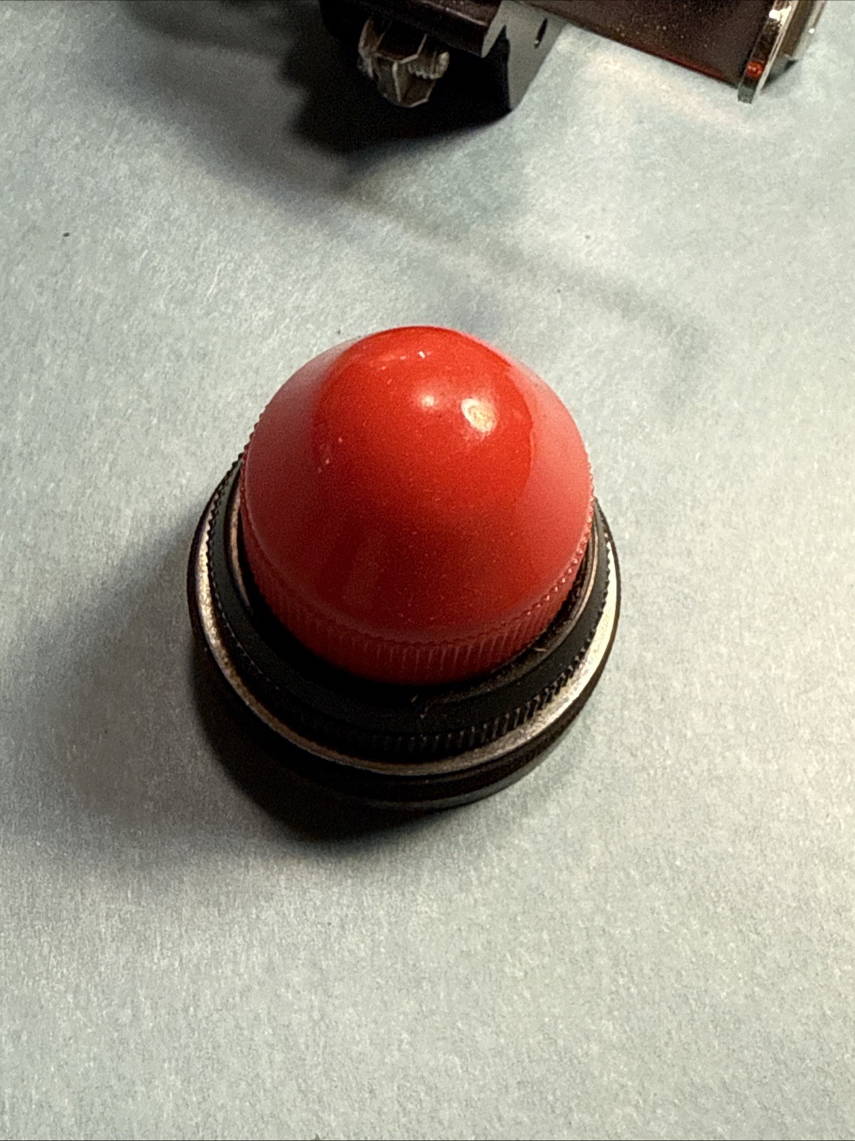GENERAL ELECTRIC CR2940UC413B2 Heavy Duty Indicating Light Red Cap 125 V