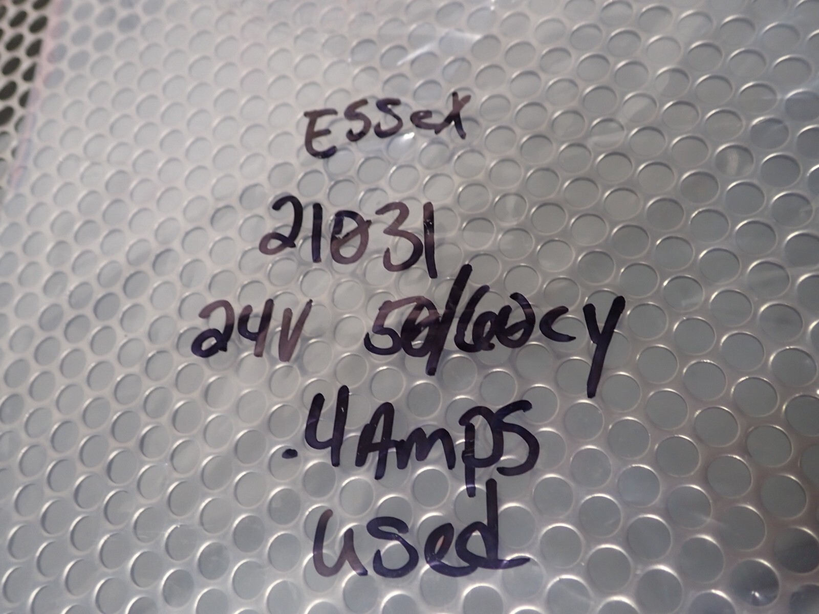 ESSEX 21031 24V 50/60Cy .4A Used With Warranty See All Pictures