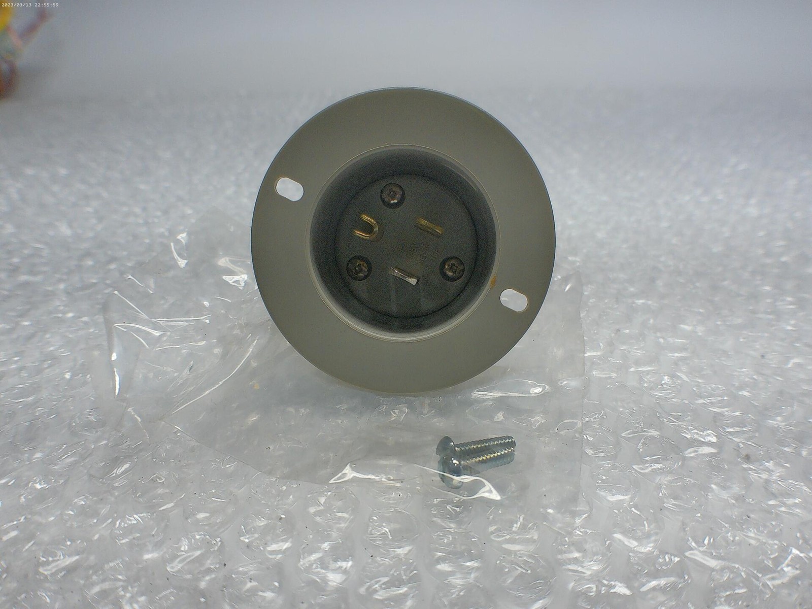 INDUSTRIAL SPARE NEMA 5-15P FLANGED INLET NSNP