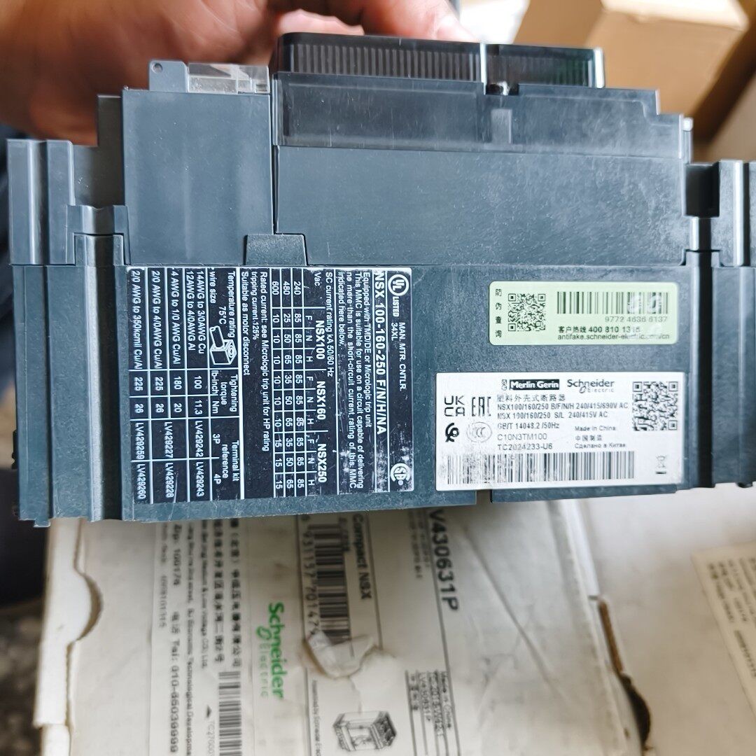 one New Schneider Electric C10N3TM100 Circuit Breaker