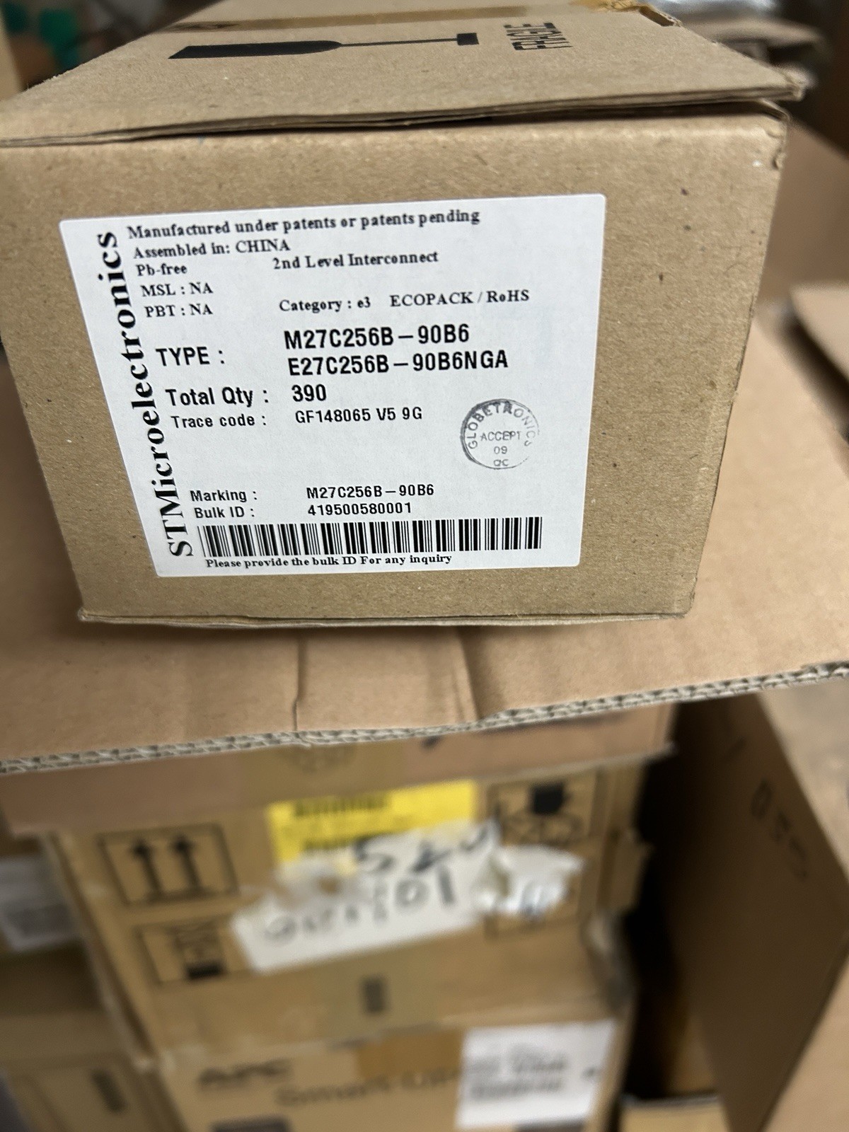M27C256B-90B6 PROMS NEW 390 EACH STMICROELECTRONICS NEW SEALED BOXES