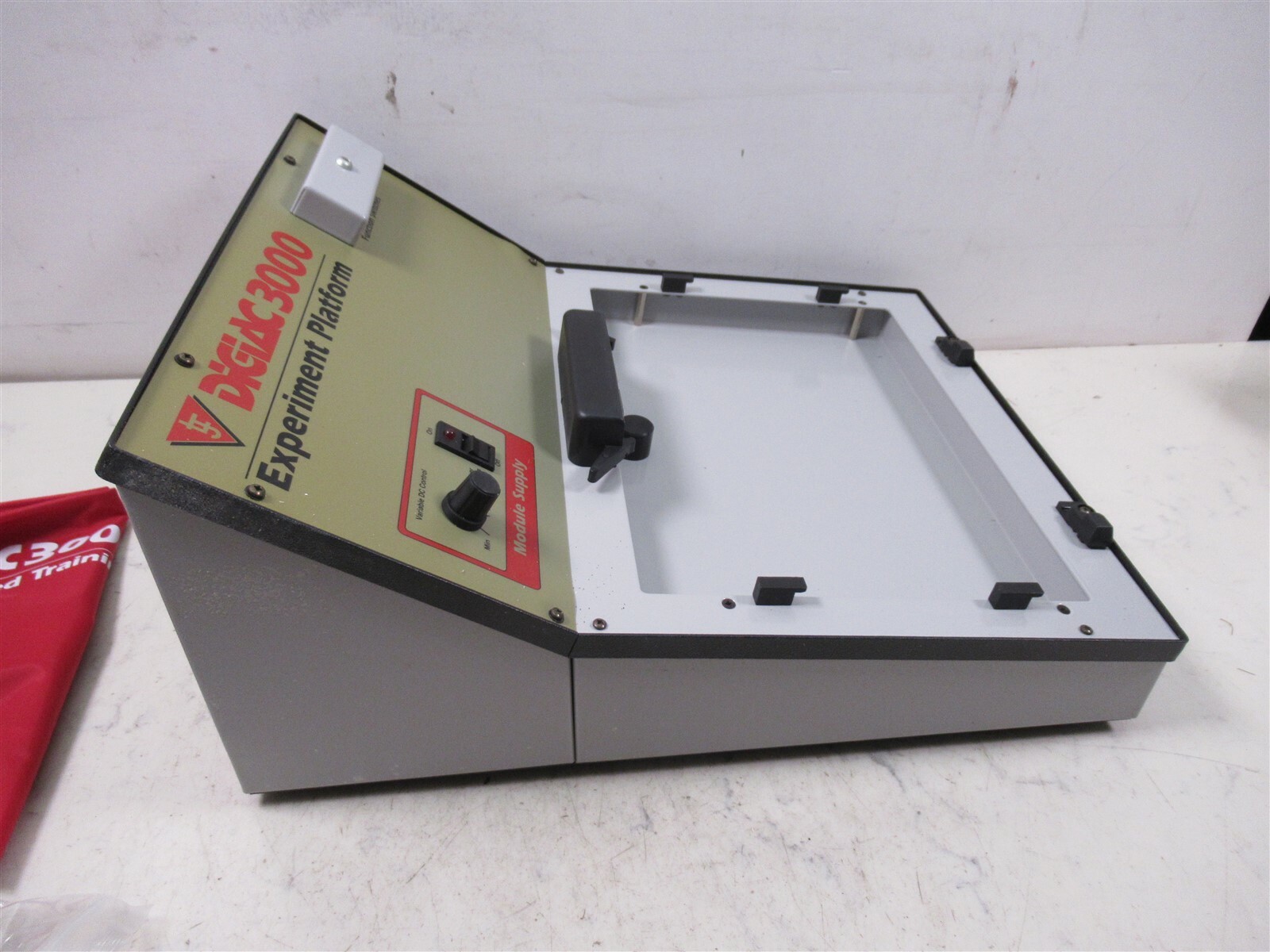 Digiac 3000 Experiment Platform Student Electronics Trainer LJ Tech w/ Accessory