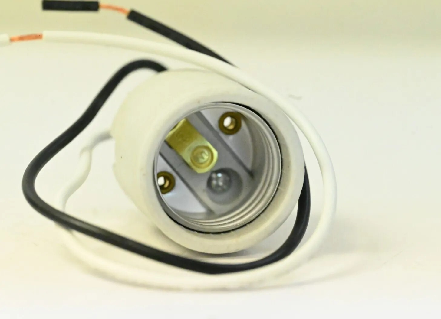 White Ceramic Porcelain Bulb Light Lamp Socket 250V 660W E136278 Sun-Lite