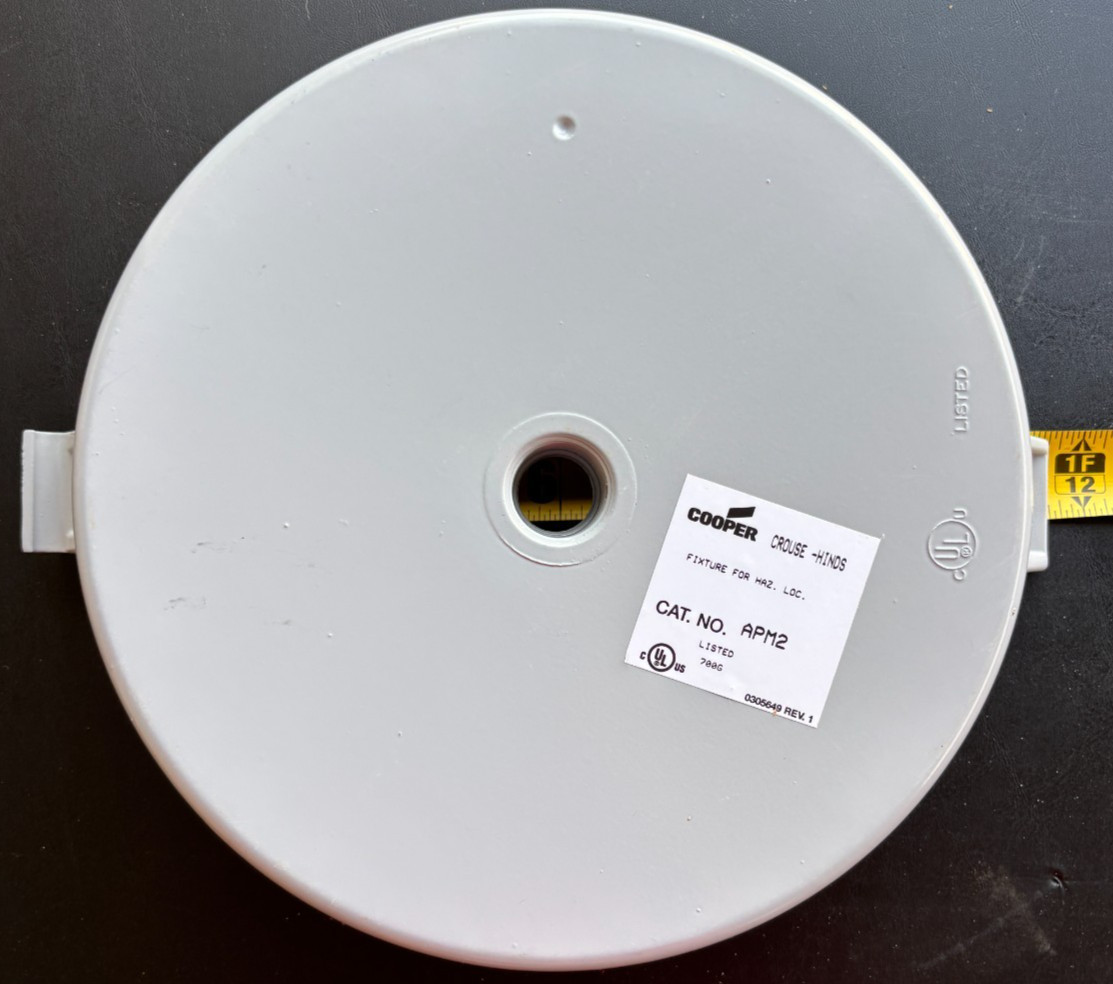 Crouse-Hinds APM2, Lighting Fixture Mounting Module, 3/4 Conduit, 1 PC