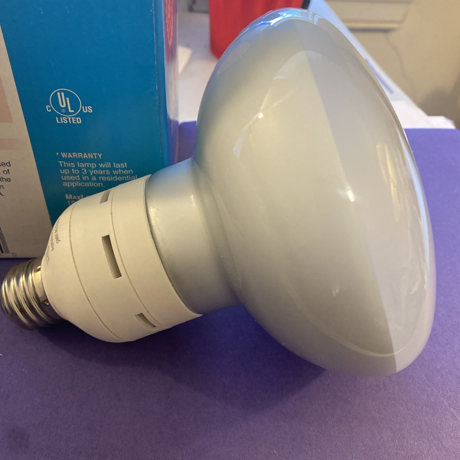 MAXLITE SKR423FLWW 23 Watts R40 950 Lumens 6000 Hours Energy Saving Flood New