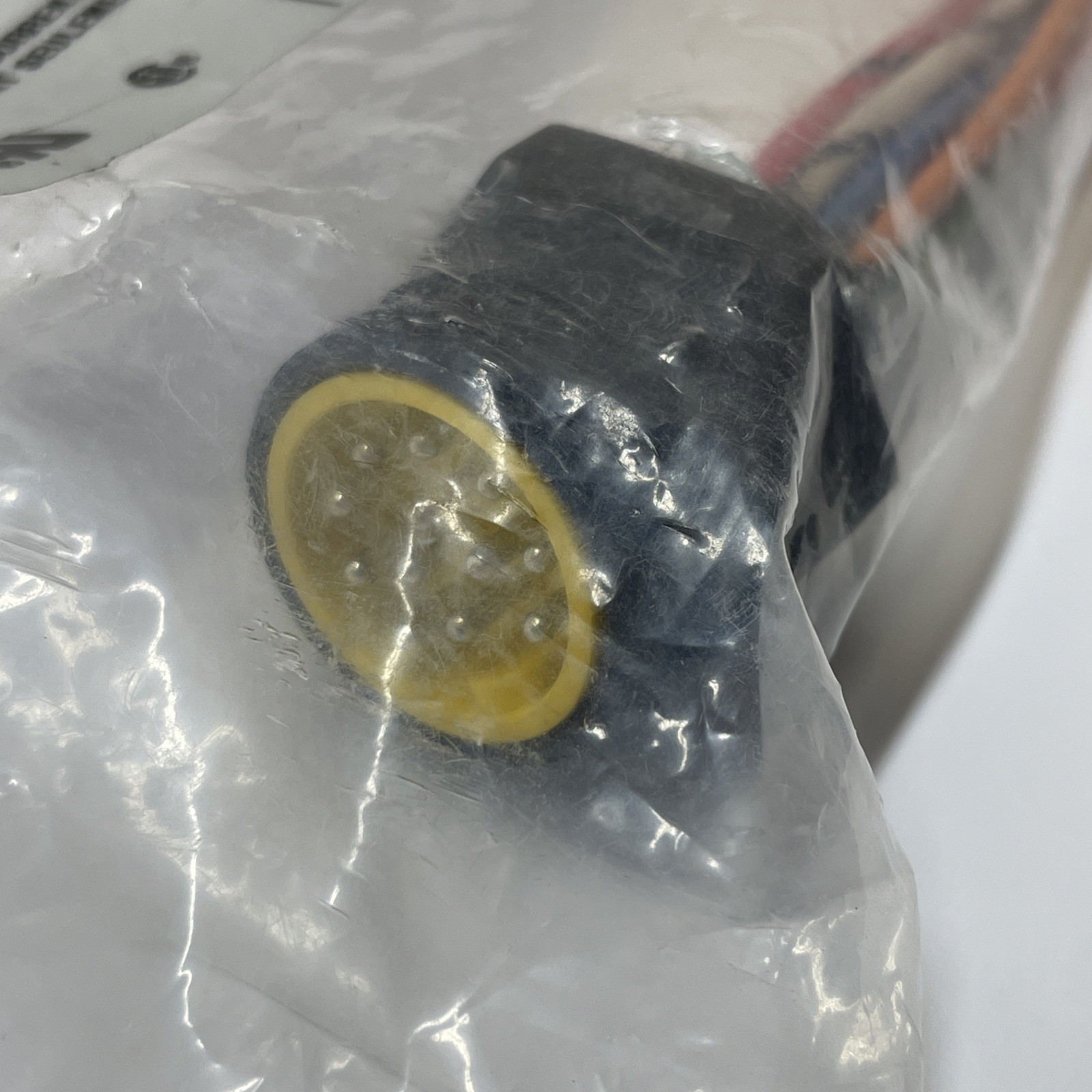 MURR ELEKTRONIK 210012-001 600 VOLTS 5 AMPS NEW