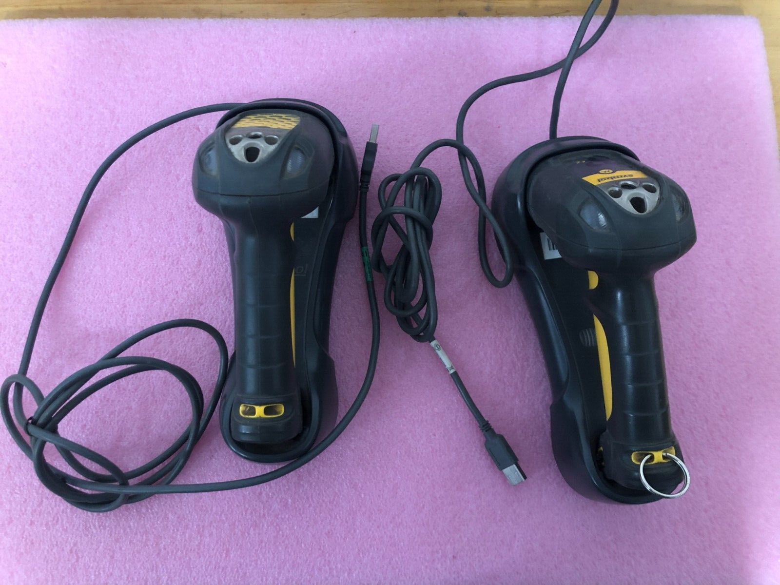 1 Lot of 2 Symbol FZ Barcode Scanners no batteries