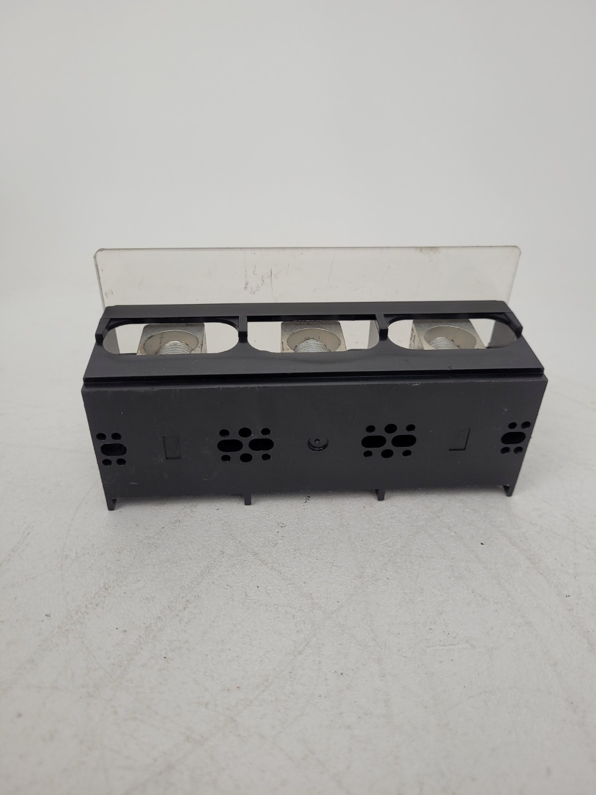 EN63 USD Terminal Block 600V 285 Amp – Next Day Option
