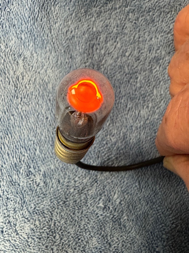 1 GE SCREW IN BASE NE45 bulb neon Hickok TV-7D/U tube tester short lamp 120 VAC