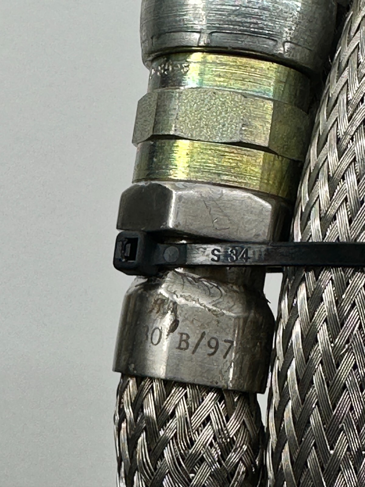 AEROQUIP 5400-S5-8 W/10FT FLEXIBLE BRAIDED HOSE