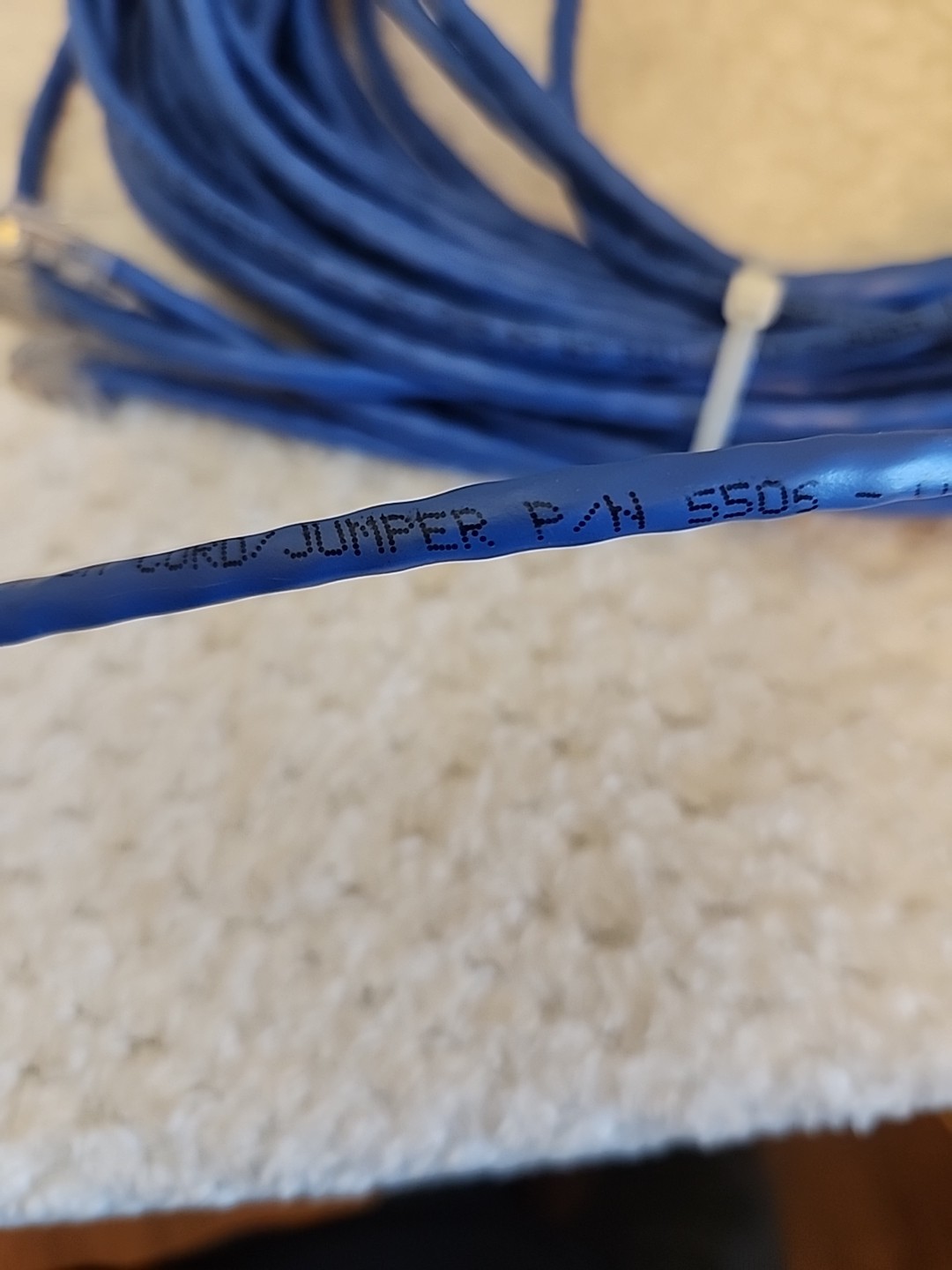 Quabbin 5506 DataMax Patch Cable Cat5E 24 AWG 3 Pair 25′ Blue