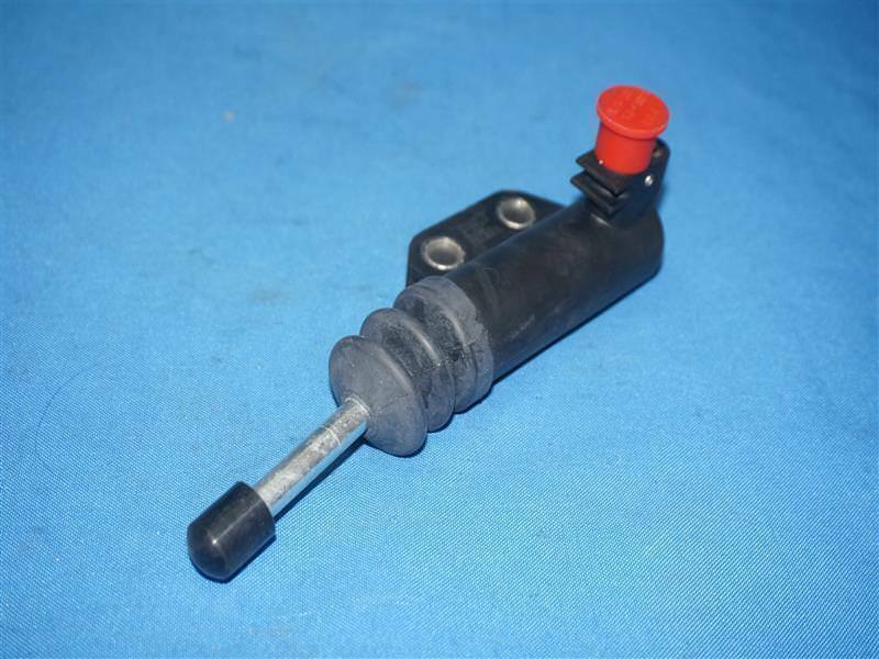 Ford EC02-41-920B EC0241920B Cylinder Clutch R NEW NOB Expedited Shipping