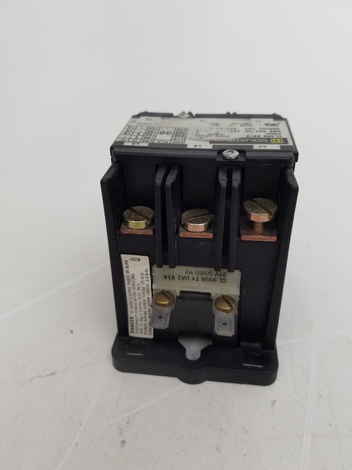 8910-DPA33 Square D Contactor 24V Coil *NEXT DAY OPTION* NEW TAKEOUT