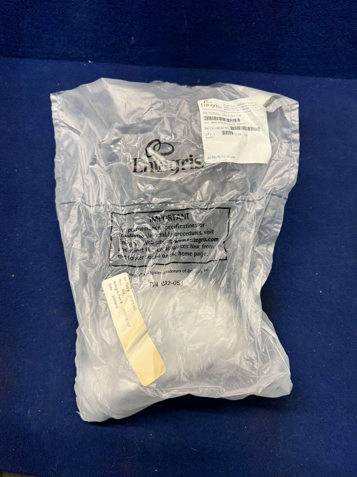 New Sealed Entegris DS12-2C-12F FLARETEK PNEUMATIC 2-WAY DIAPHRAGM VALVE,