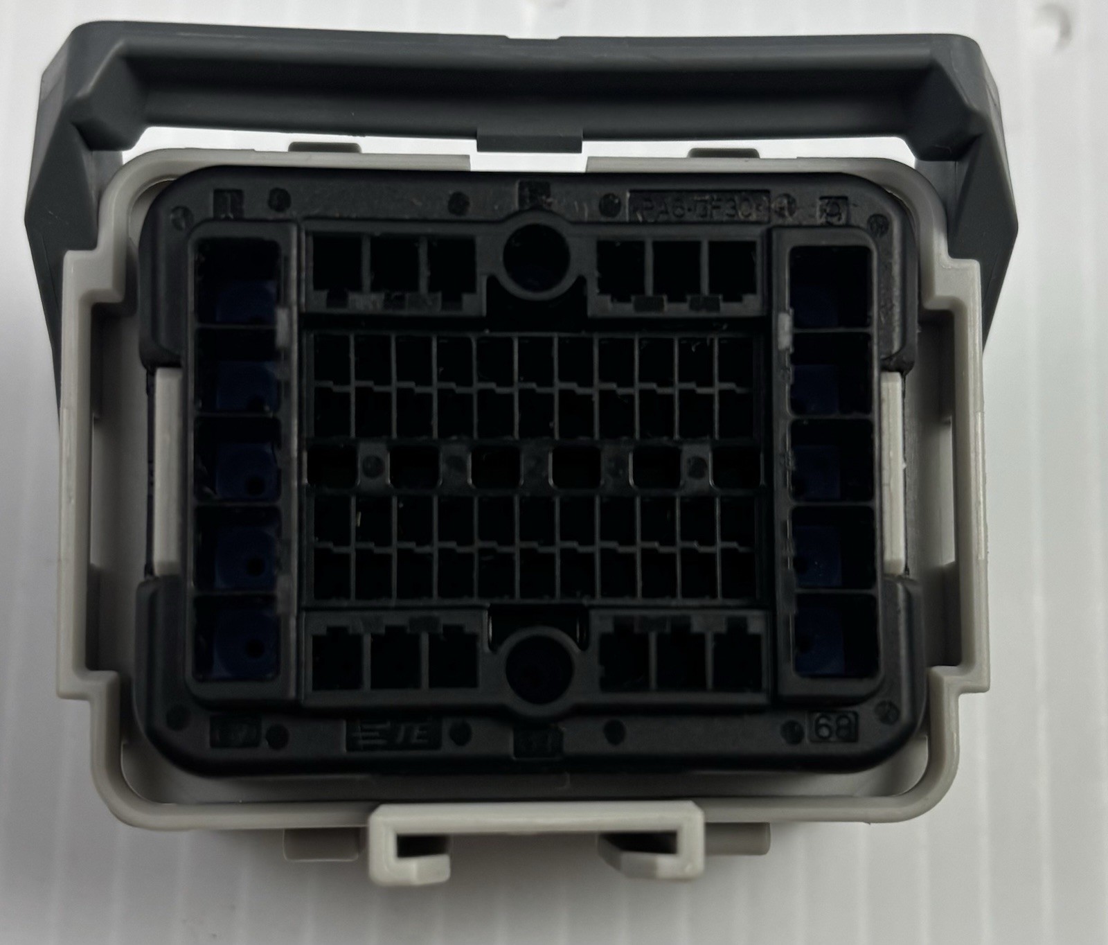 TE CONNECTIVITY 68 Position Automotive Housing for Female Terminals