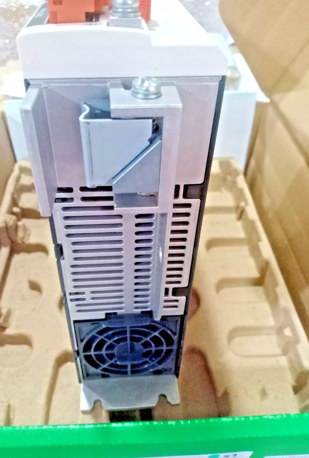 LXM32CD30N4 SCHNEIDER motion servo drive, Lexium 32,30A,208to480V, 3kW-Brand New