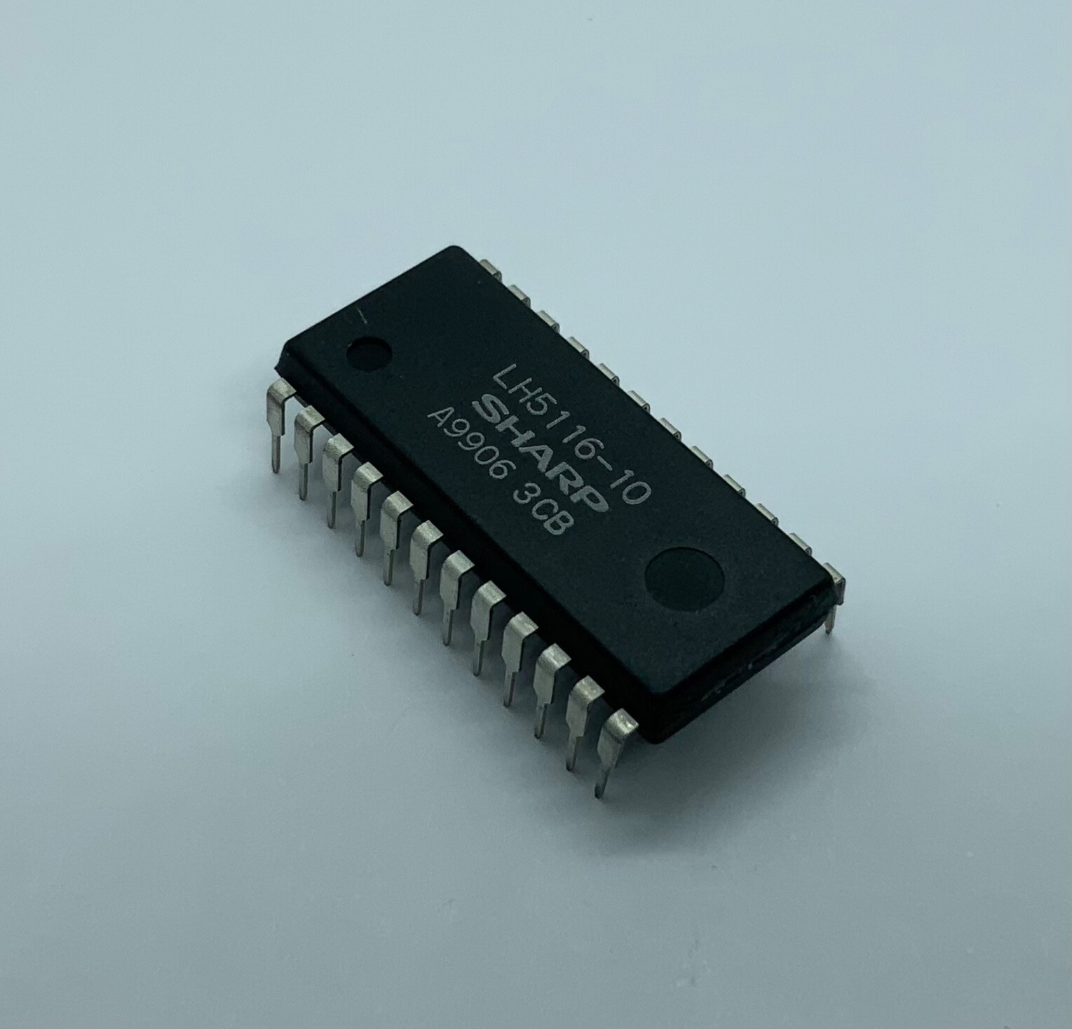 Sharp LH5116-10 SRAM 16KBit (2,048 x 8) 24-Pin DIP – NEW!