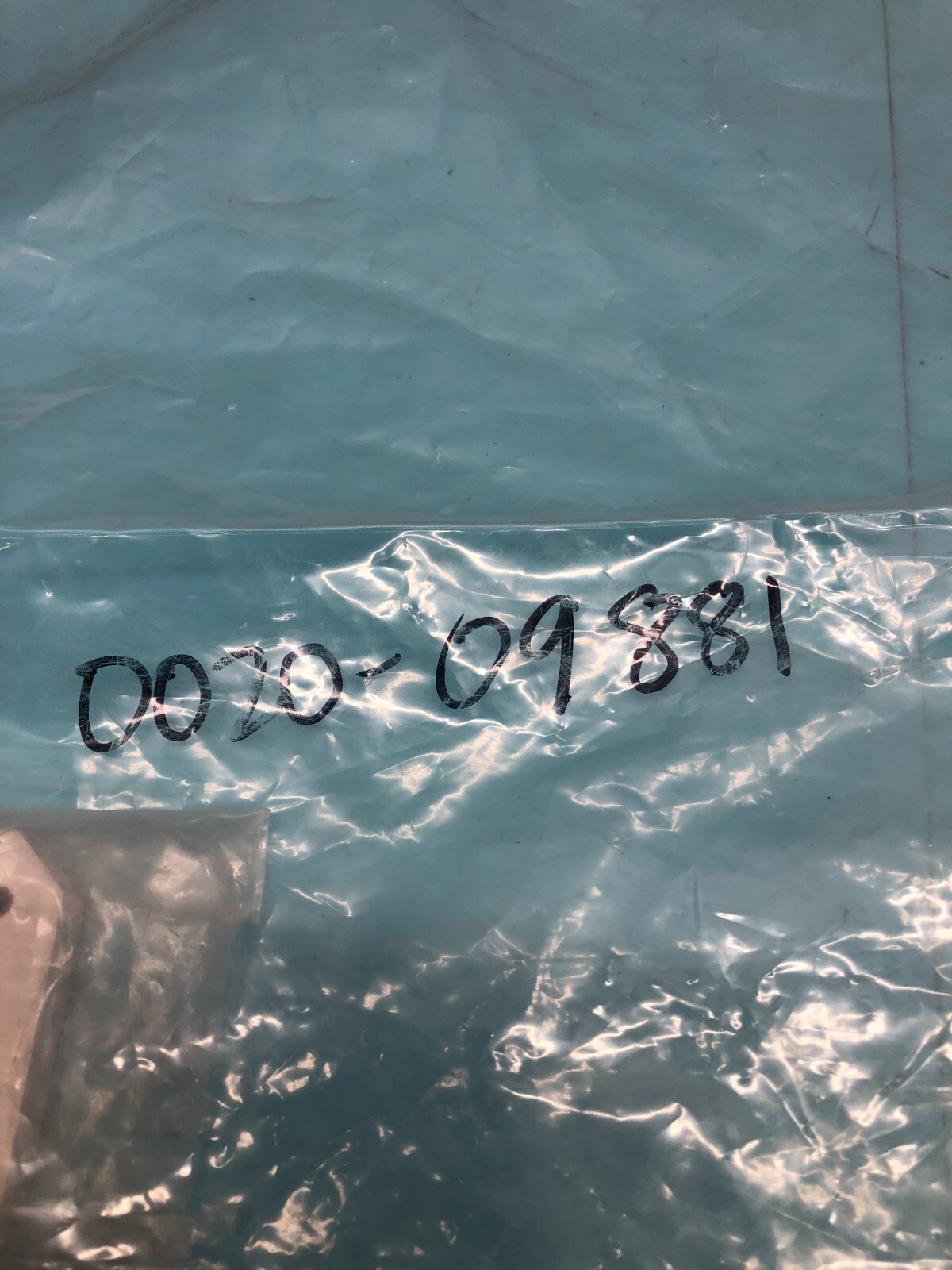 AMAT 0020-09881 ADAPTOR MANIFOLD, 180868