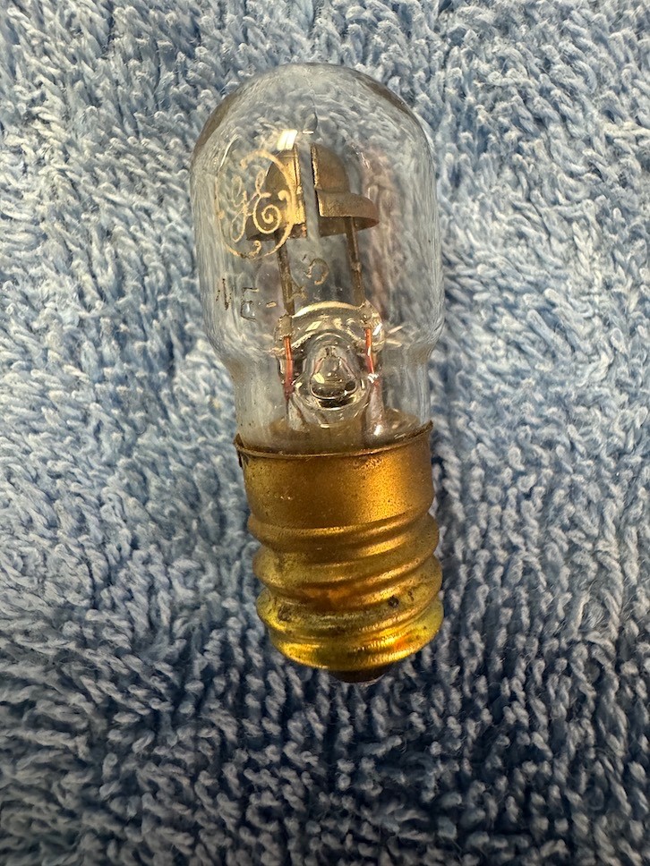 1 GE SCREW IN BASE NE45 bulb neon Hickok TV-7D/U tube tester short lamp 120 VAC