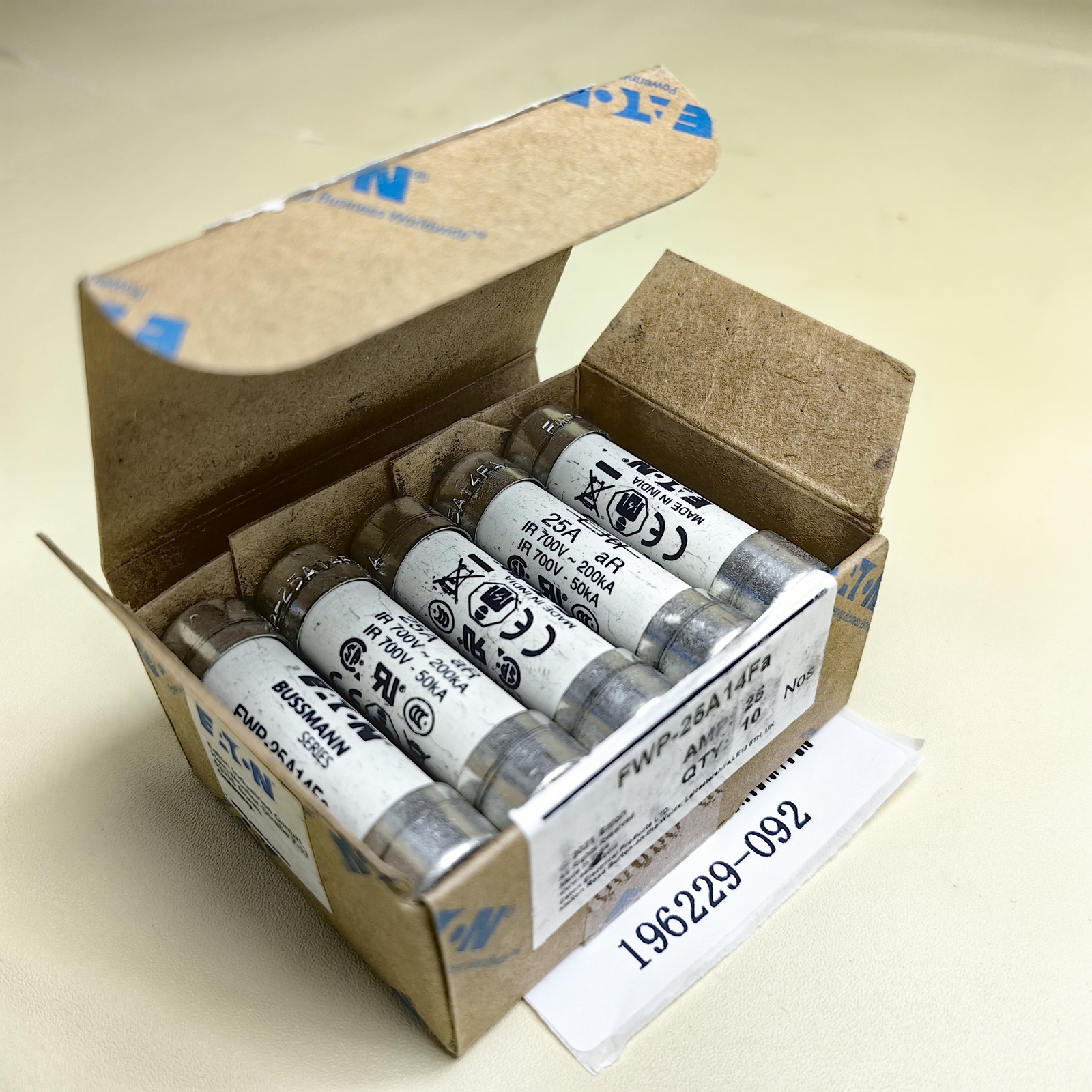 (1 PCS) FWP-25A14FA Bussmann Fuse NEW