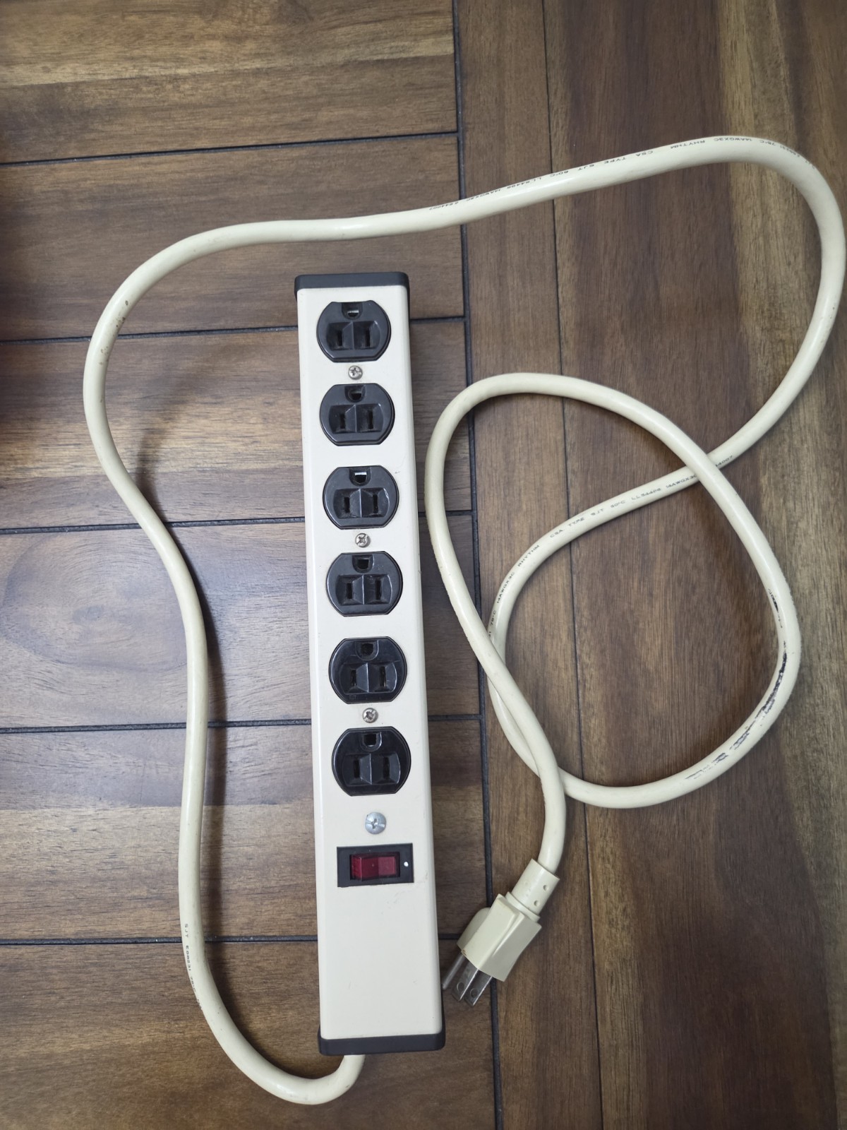 Brooks LC6S-6 Surge Protector Power Strip, 6-Outlets, Rating: 125V 60Hz 15A