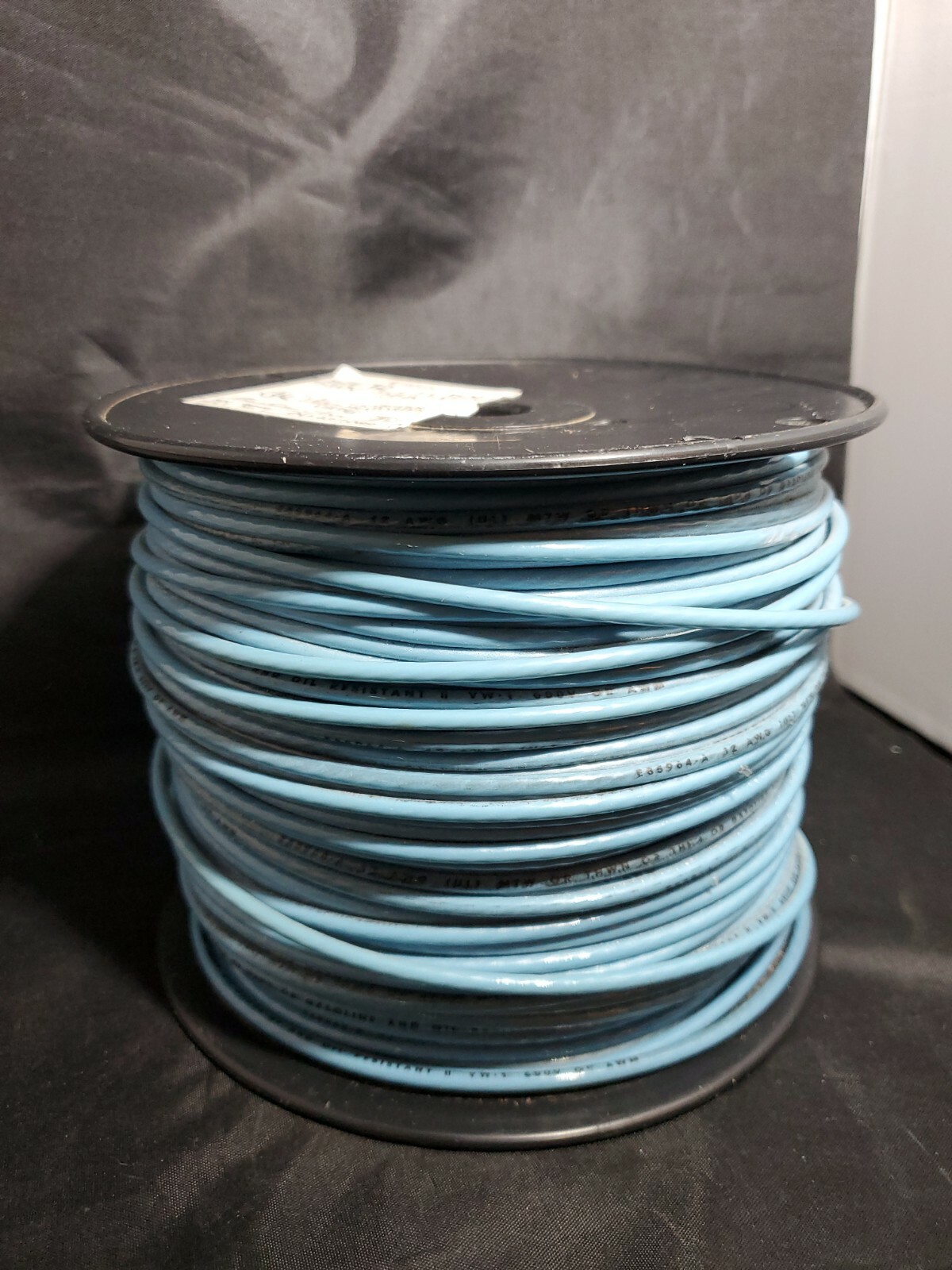 Machine Tool Wire E85964 UL Machine Tool Wire Blue 600V 500 FT NEW