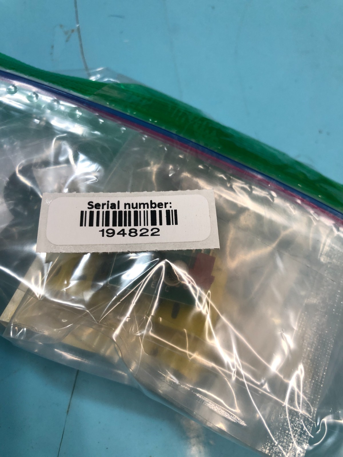 AMAT 0020-06234 CLAMP + 2 ASQ 21253A PCB, 949-498-4000 + 1671928-601 GEAR,194822