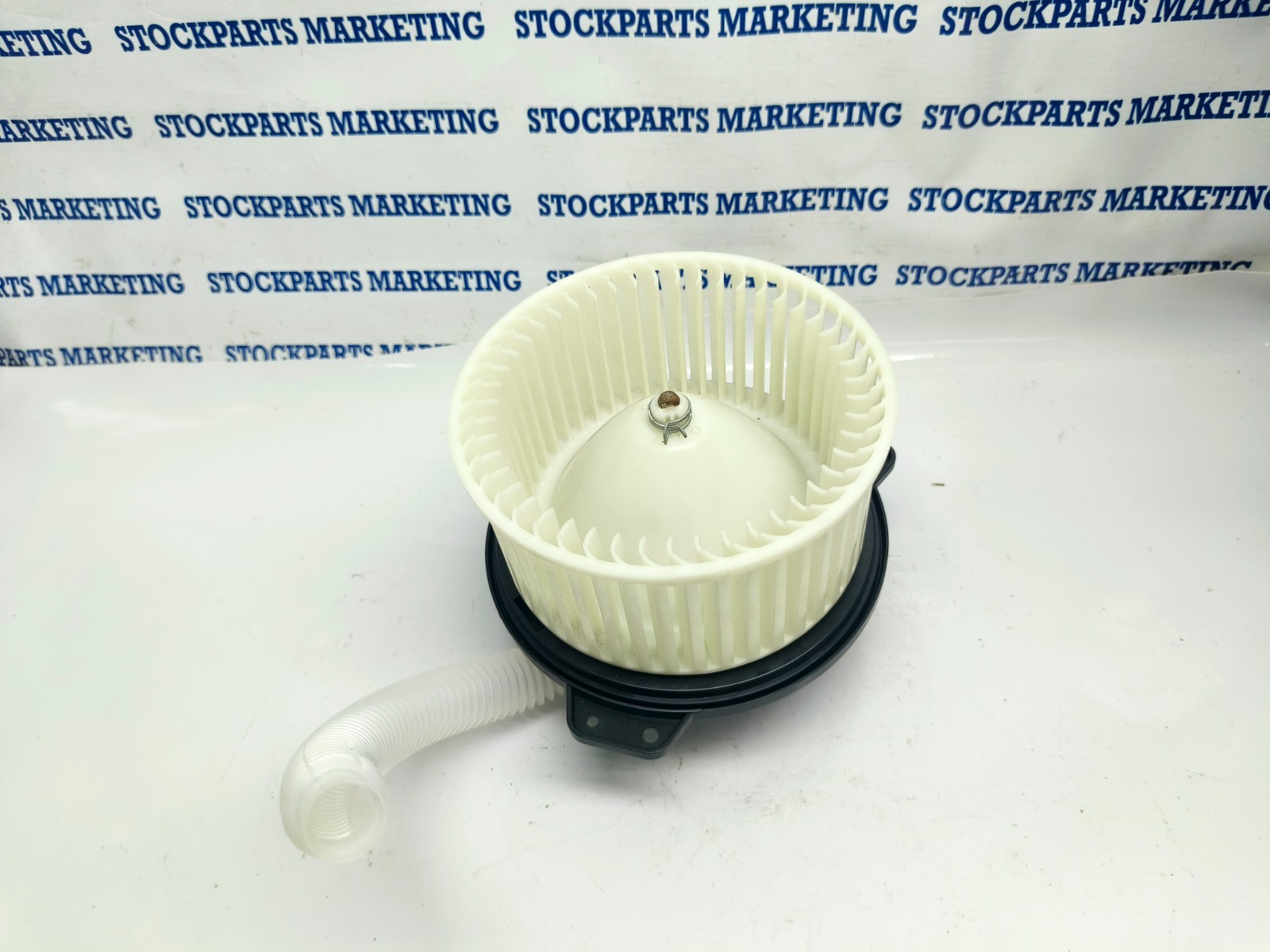 Ford CB07-61-B10A CB0761B10A Motor, Fan-Blower NEW NOB
