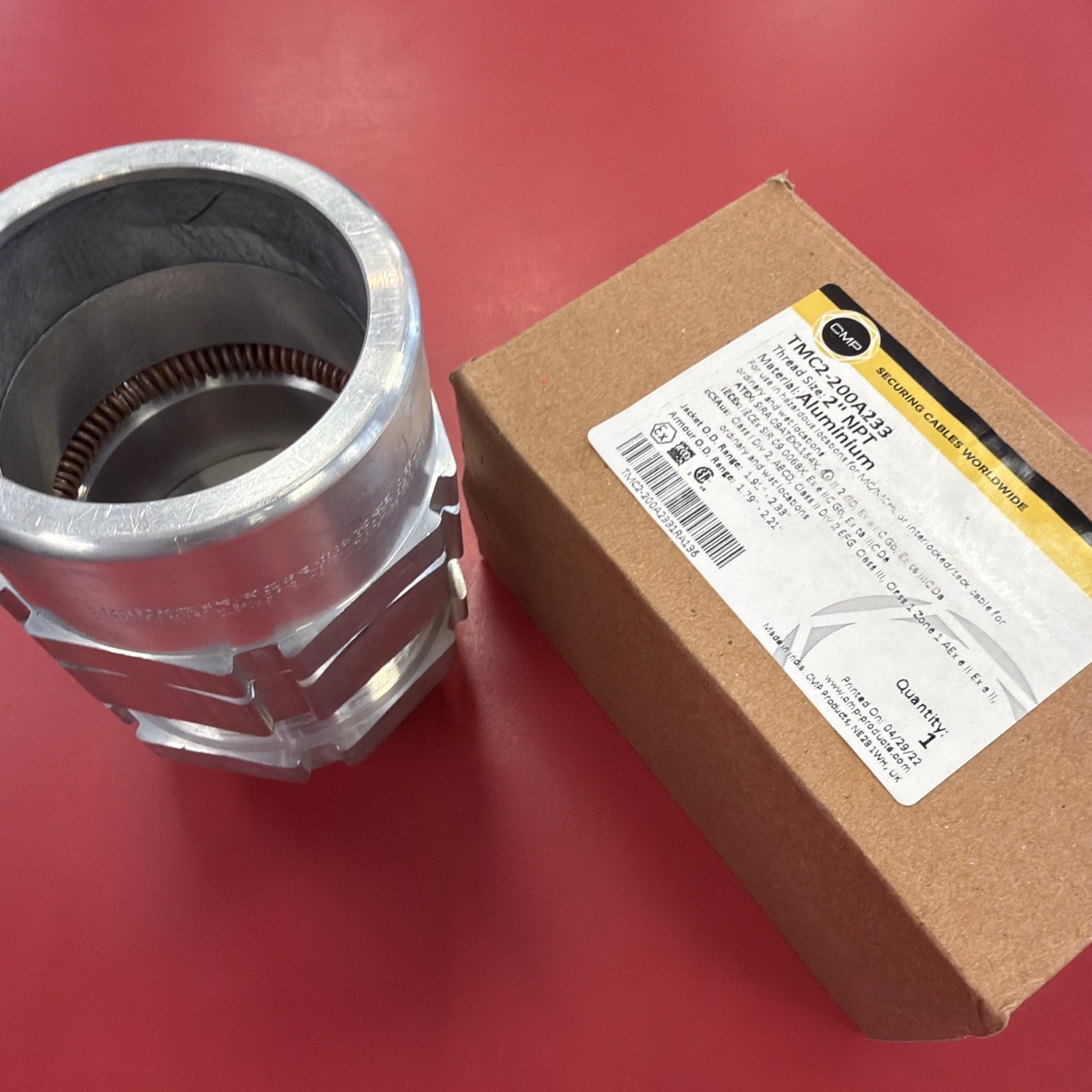 2/E Appleton TMC2-200A233 Connector, Aluminum, 1.91″-2.33″ Diameter TMC2-200A233