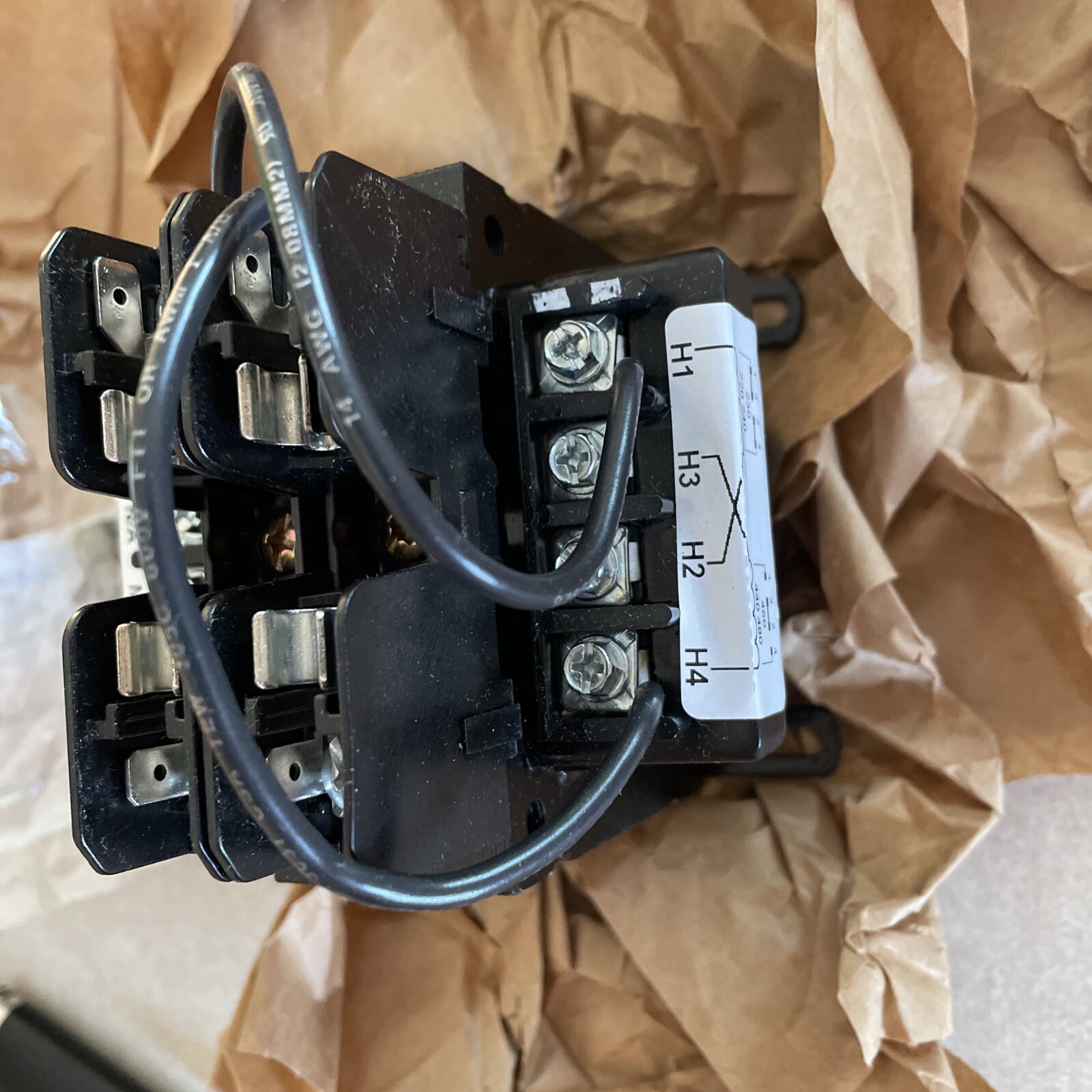 NEW EATON C0150E2AXXFB INDUSTRIAL CONTROL TRANSFORMER 150VA, 50/60Hz, 230 X 460V