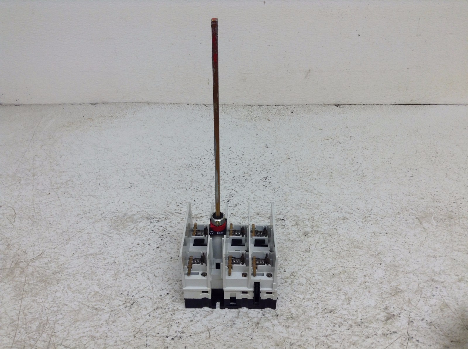 Cooper Bussmann BDCF 30CC6 3 Pole 30 Amp 600 V Disconnect Switch BDCF30CC6 (TBI)