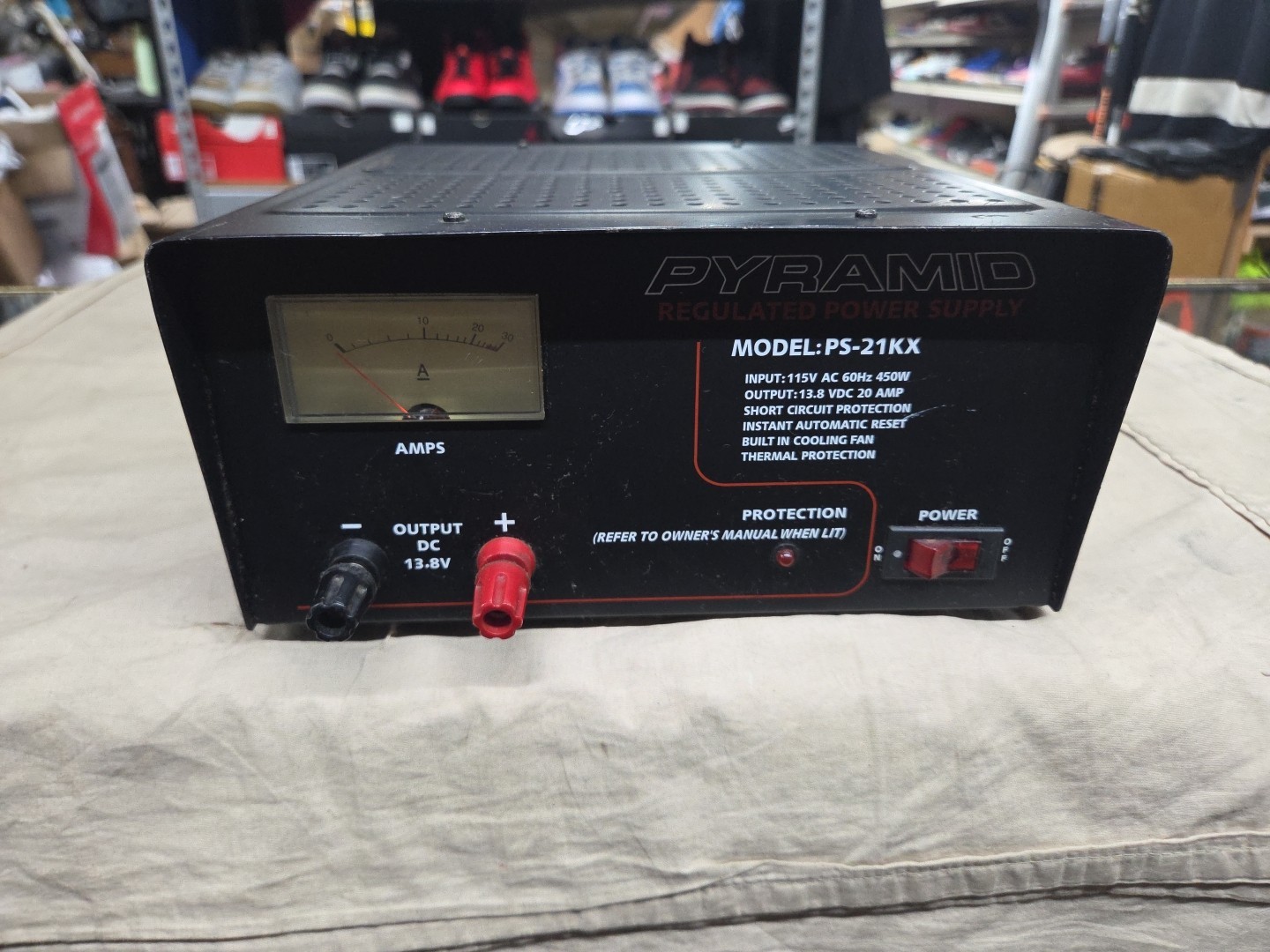 PYRAMID PS-21KX REGULATED POWER SUPPLY Free Shipping!!