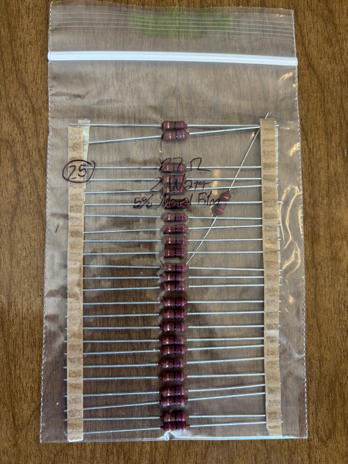 Lot of 25 27 Ohm 2 watt Resistors ± 5% New Old Stock