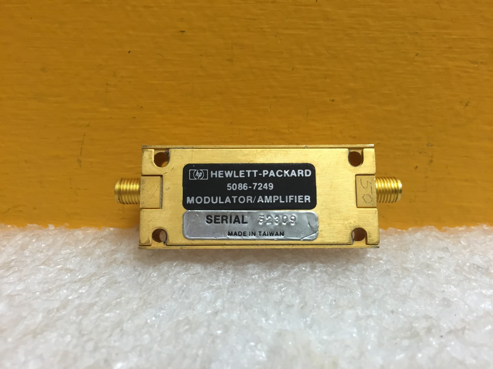 HP/ Agilent 5086-7249 2.0 to 8.4 GHz, SMA (F-F) Modulator / Amplifier. Tested!