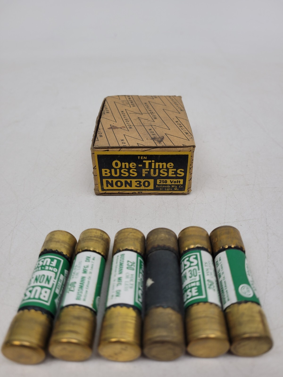 Lot of 6 – NON30 Bussmann 30A Fuses 250V Class H and K5 – Next Day Option – New