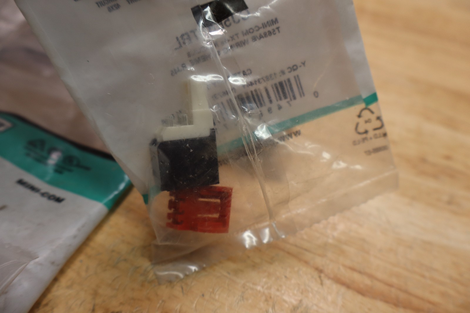 Panduit CJ5E88TBL Cat5e Modular Jack Black – LOT OF 22