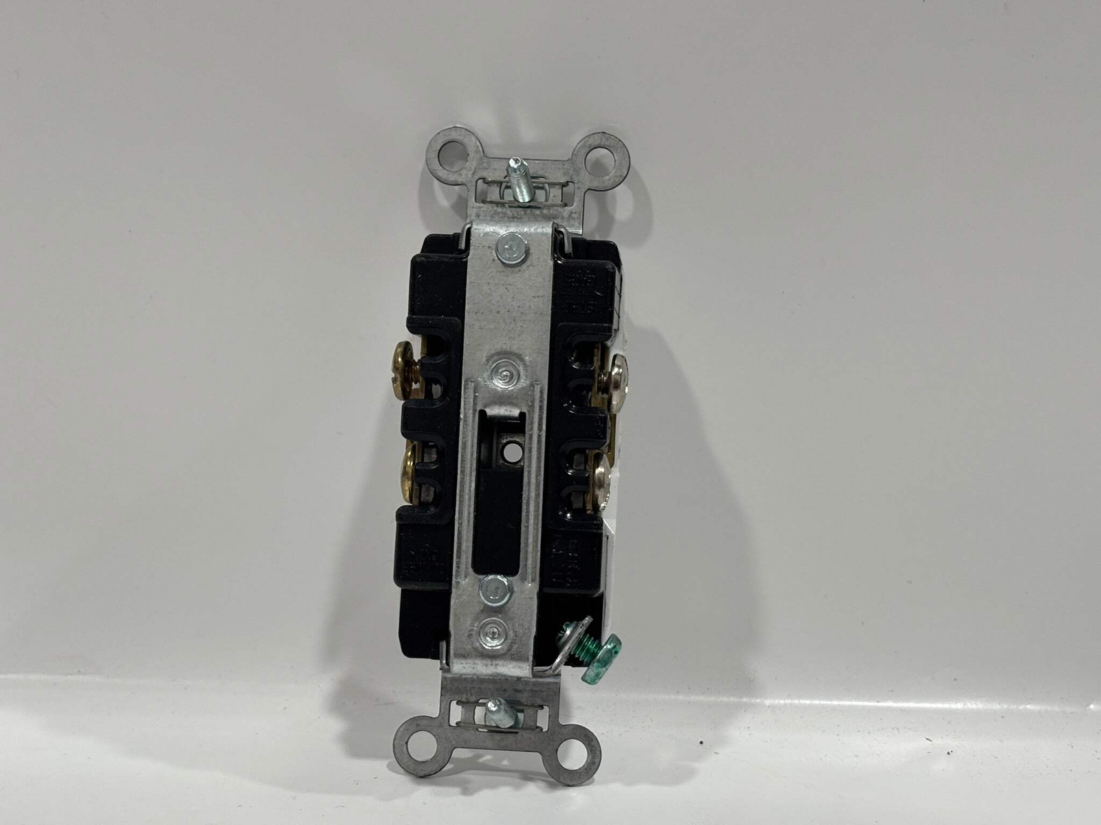 9 PK Legrand CRB5362-W 20A 125V Commercial Grade Duplex Receptacle, Nylon Face