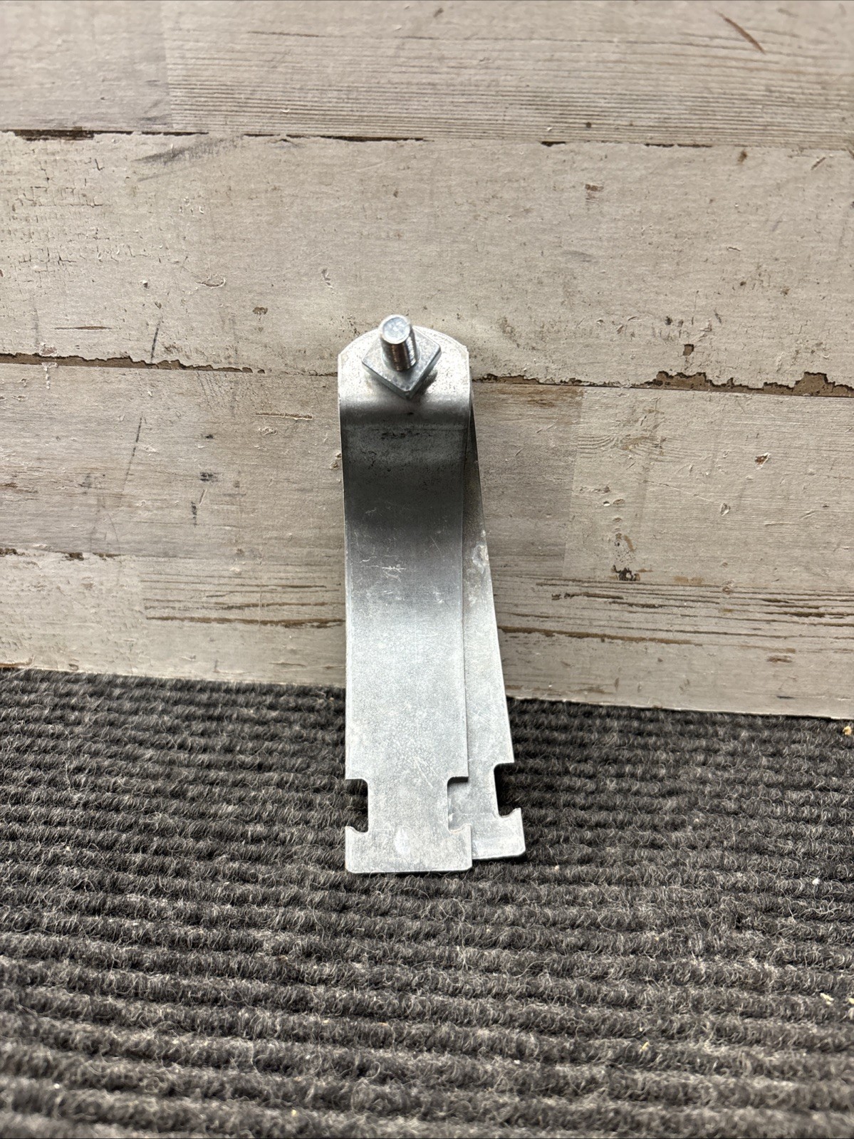 Lot of 5 B-Line B2015 Conduit Clamp 3″ STD & TW 3-1/2″ O.D Pipe Clamp