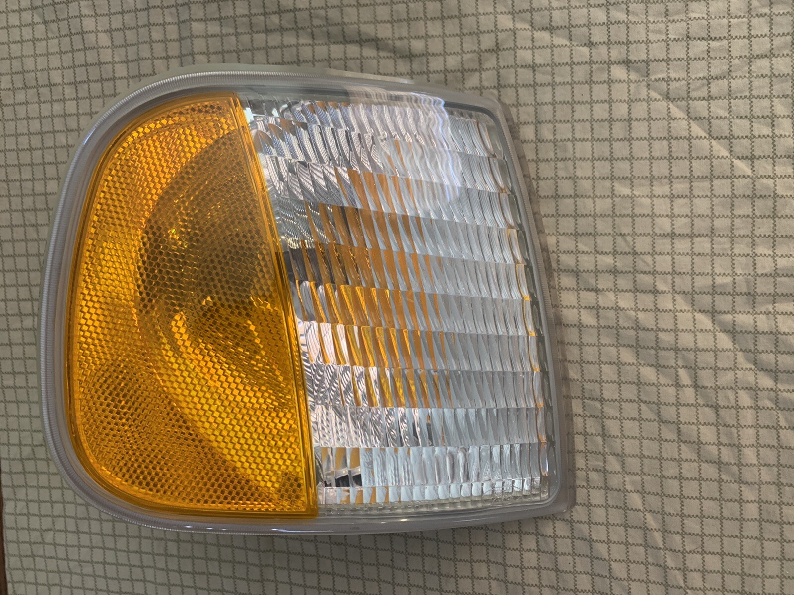 Ford P/U 97-00 FR295-U1WW2 FR295U1WW2 Side Maker Lamps Clear EU NEW NOB