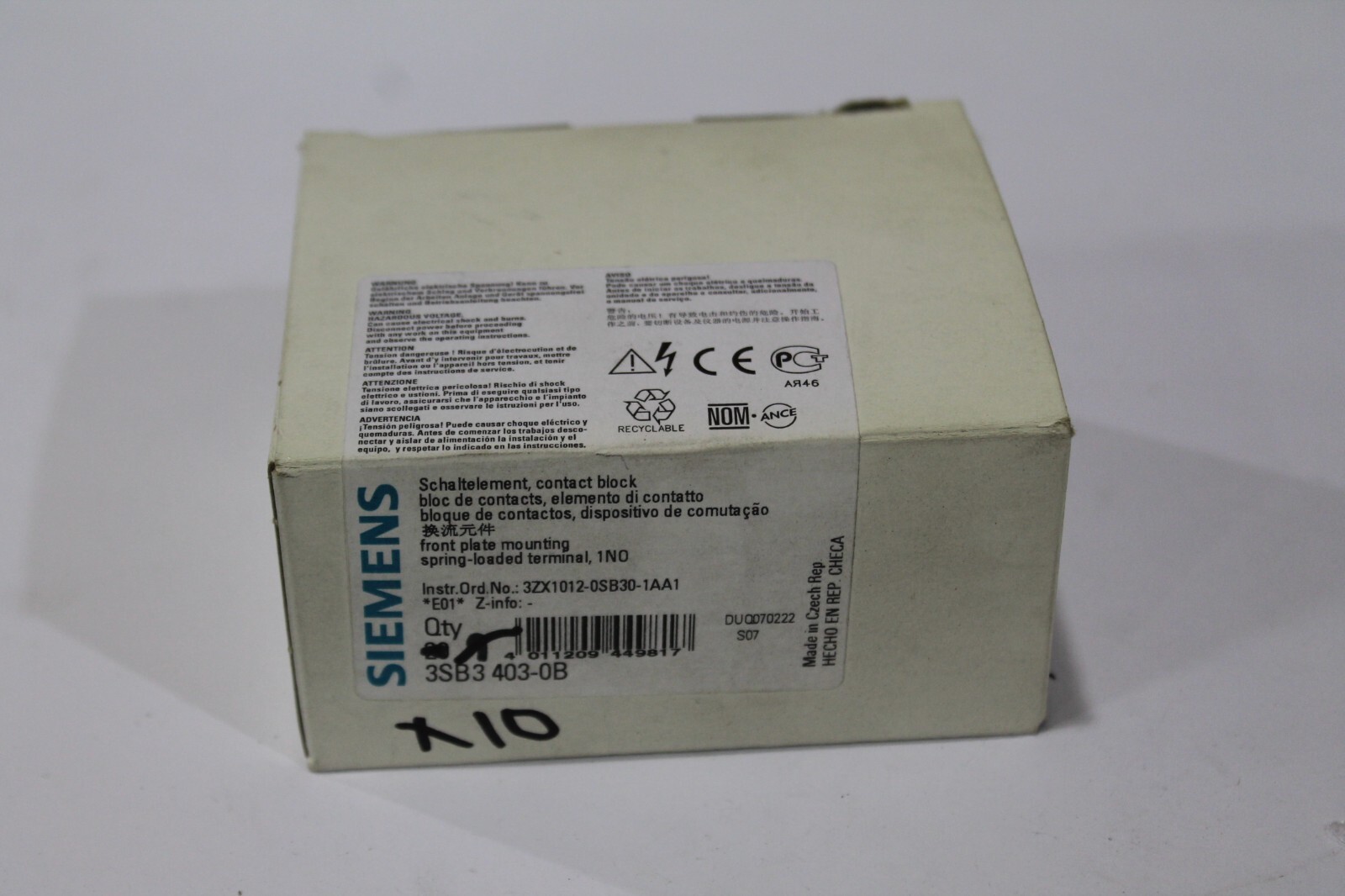 Siemens 3SB3 403-0B, Contact Block, Spring-Loaded Terminal