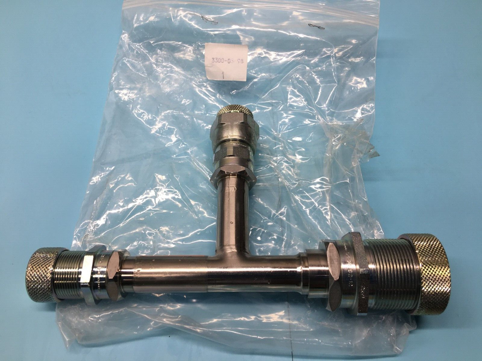 AMAT 3300-05698 CTI 8039679G003 Fitting Aeroquip Adaptor Helium, 117839